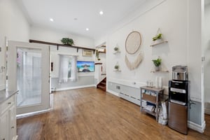 Kitchen/Breakfast Area