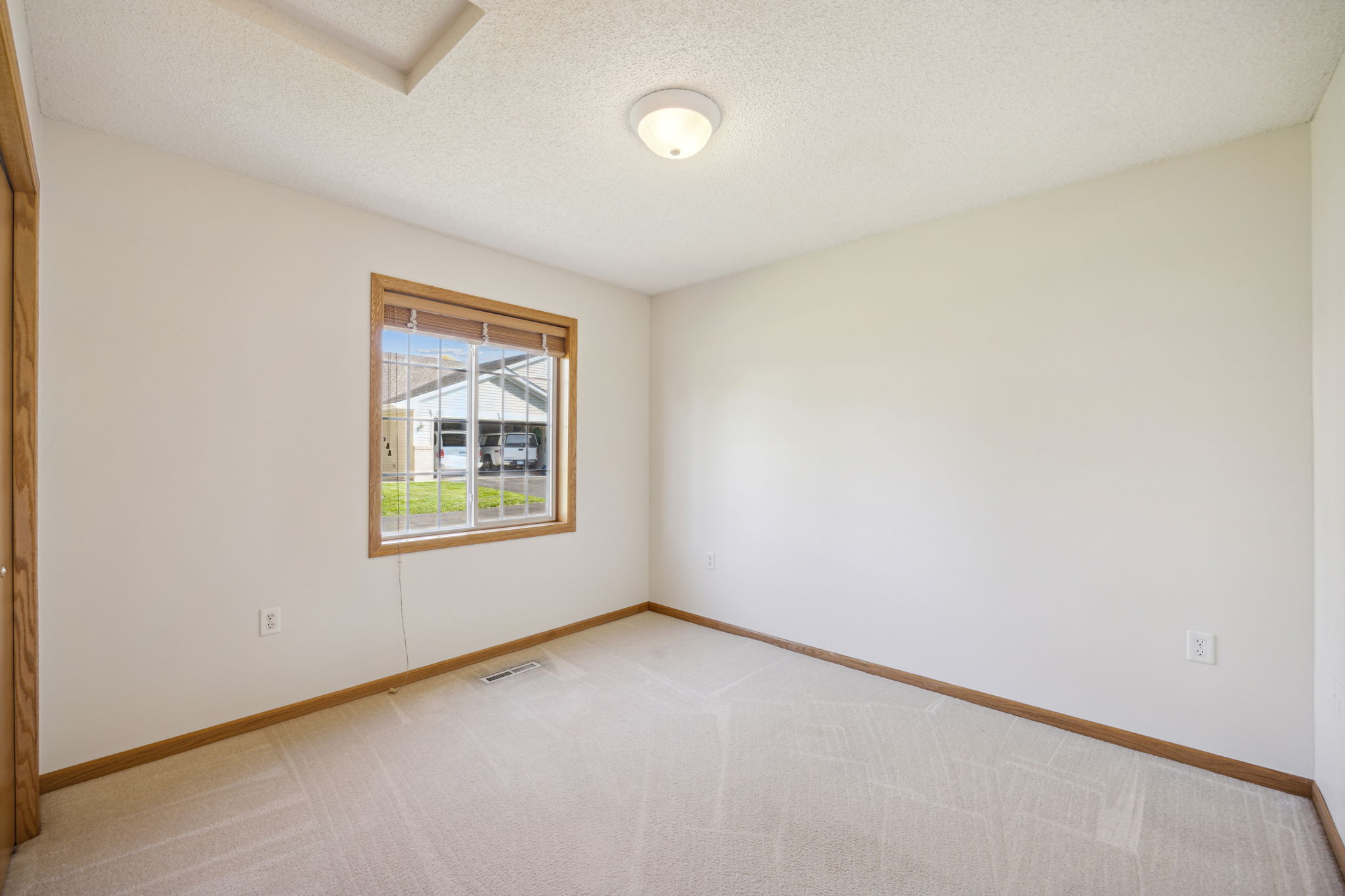 12_Interior