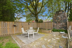  Photo 46