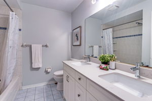 52 Beachgrove Crescent, Whitby, ON L1R 3G3, Canada Photo 44