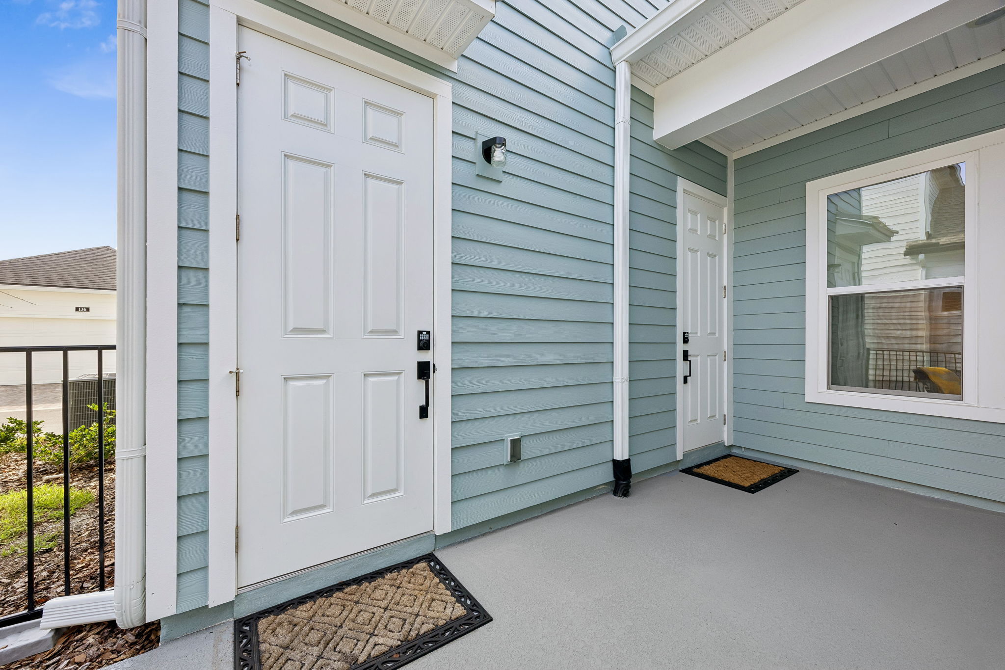 Guest Apartment Entry