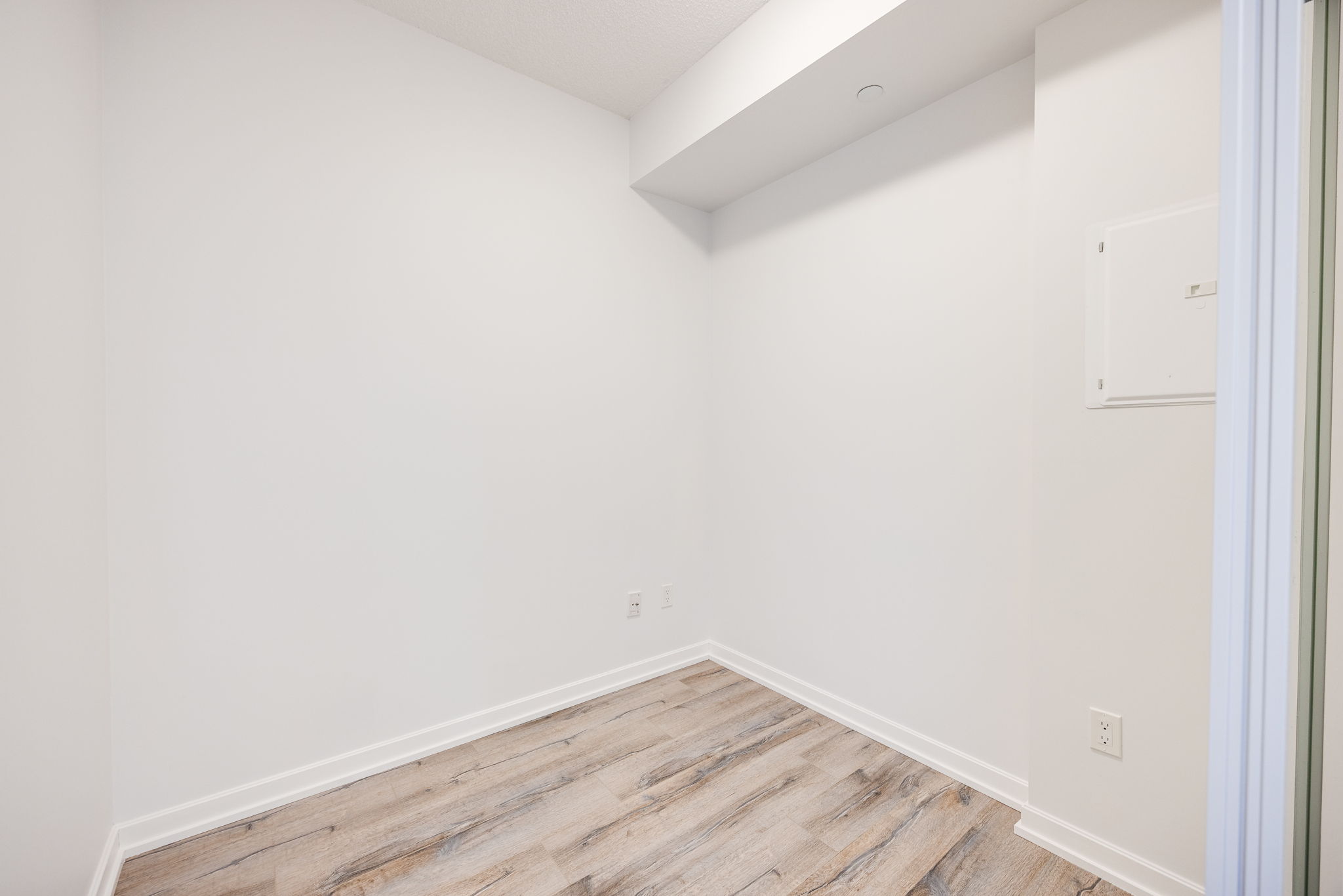 Toronto property showcase — delivered property photograph 16