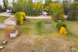  Photo 40