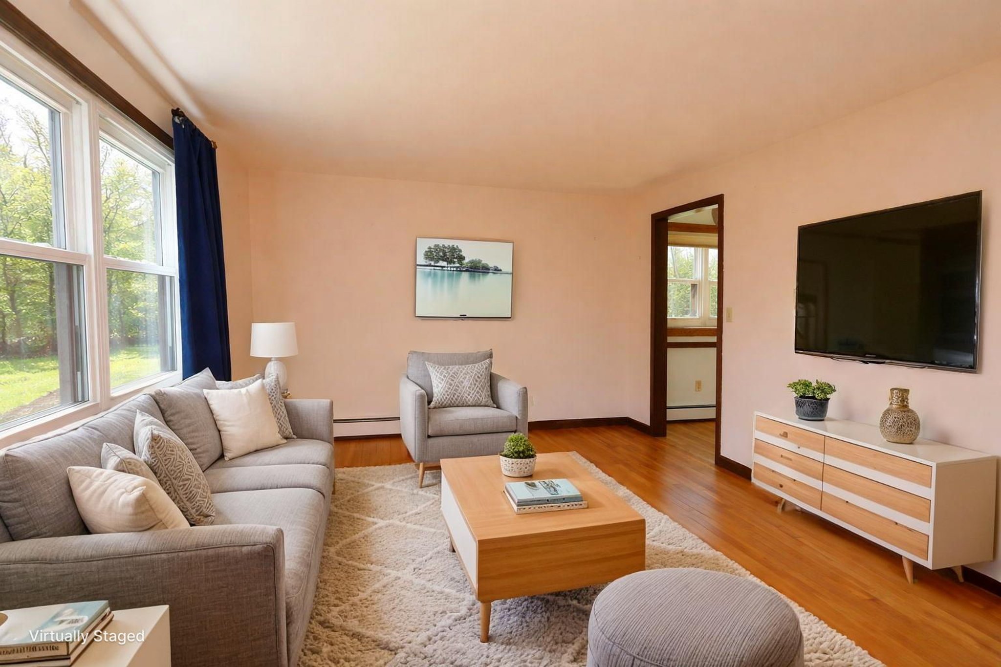 2B36BA2E-75A6-4ED4-AB55-9B98B9A9CA93 virtually staged.jpeg