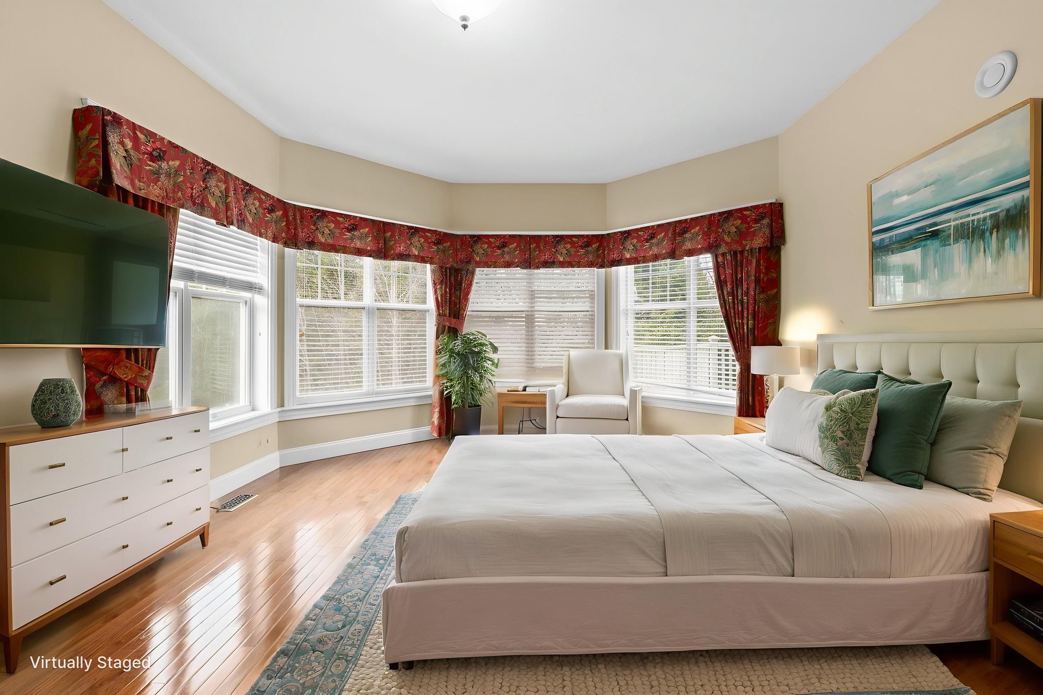 MAC_3761 virtually staged.jpeg