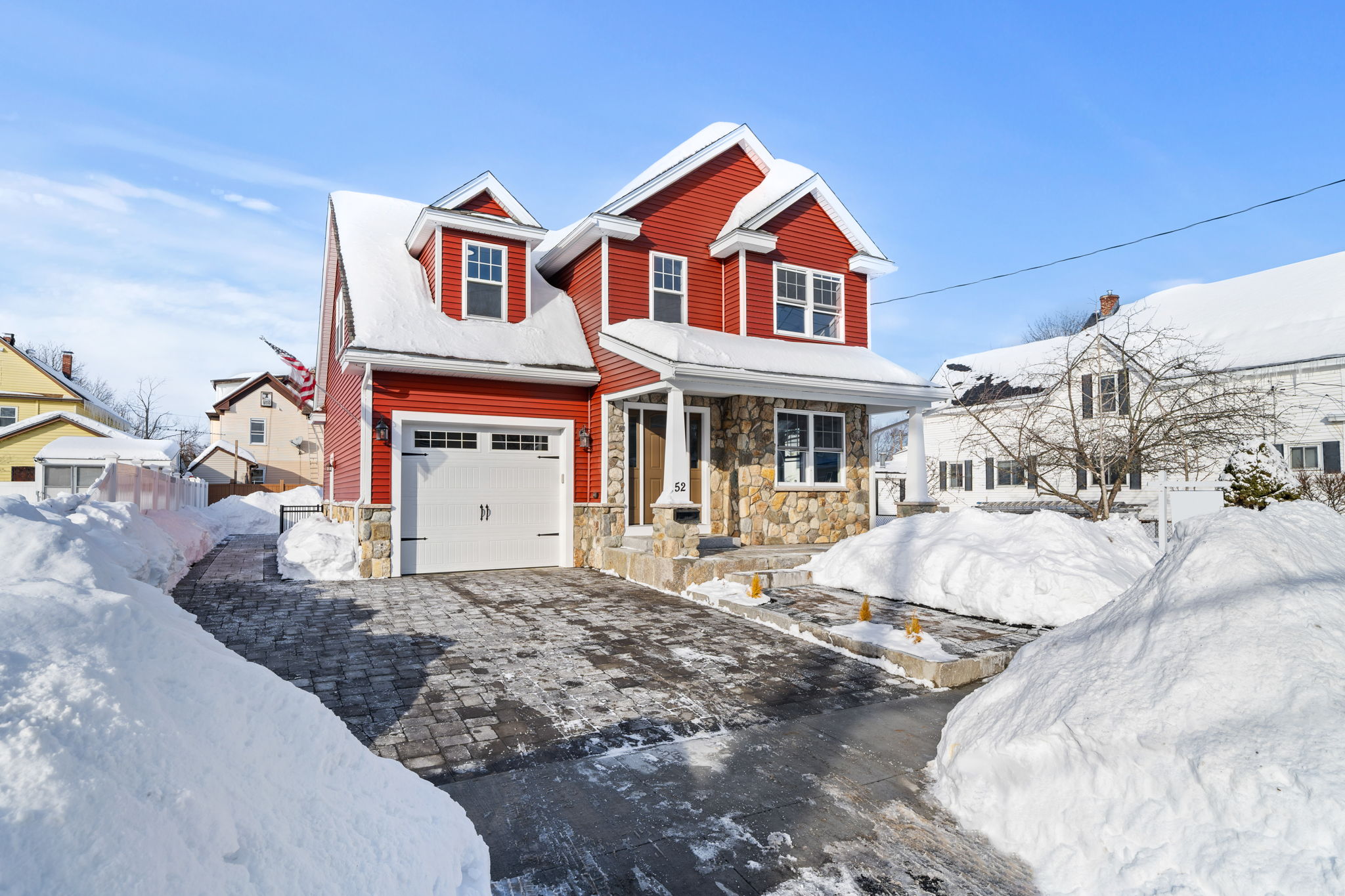 52 Lundberg St, Lowell, MA 01852, USA Photo 2