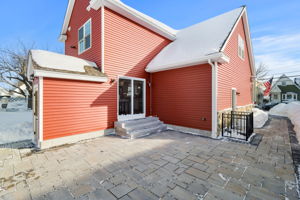 52 Lundberg St, Lowell, MA 01852, USA Photo 3