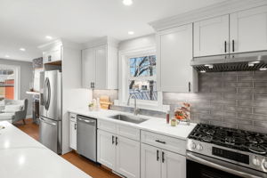 52 Lundberg St, Lowell, MA 01852, USA Photo 56