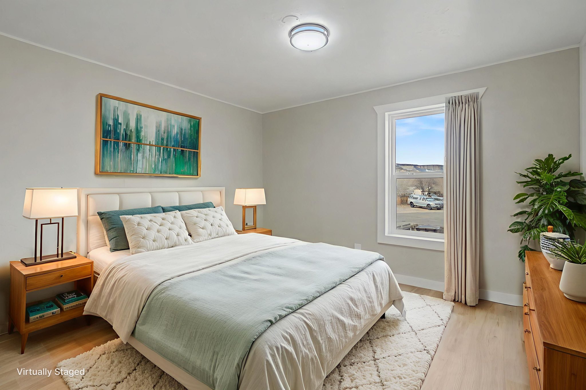 DSC04793 virtually staged.jpeg