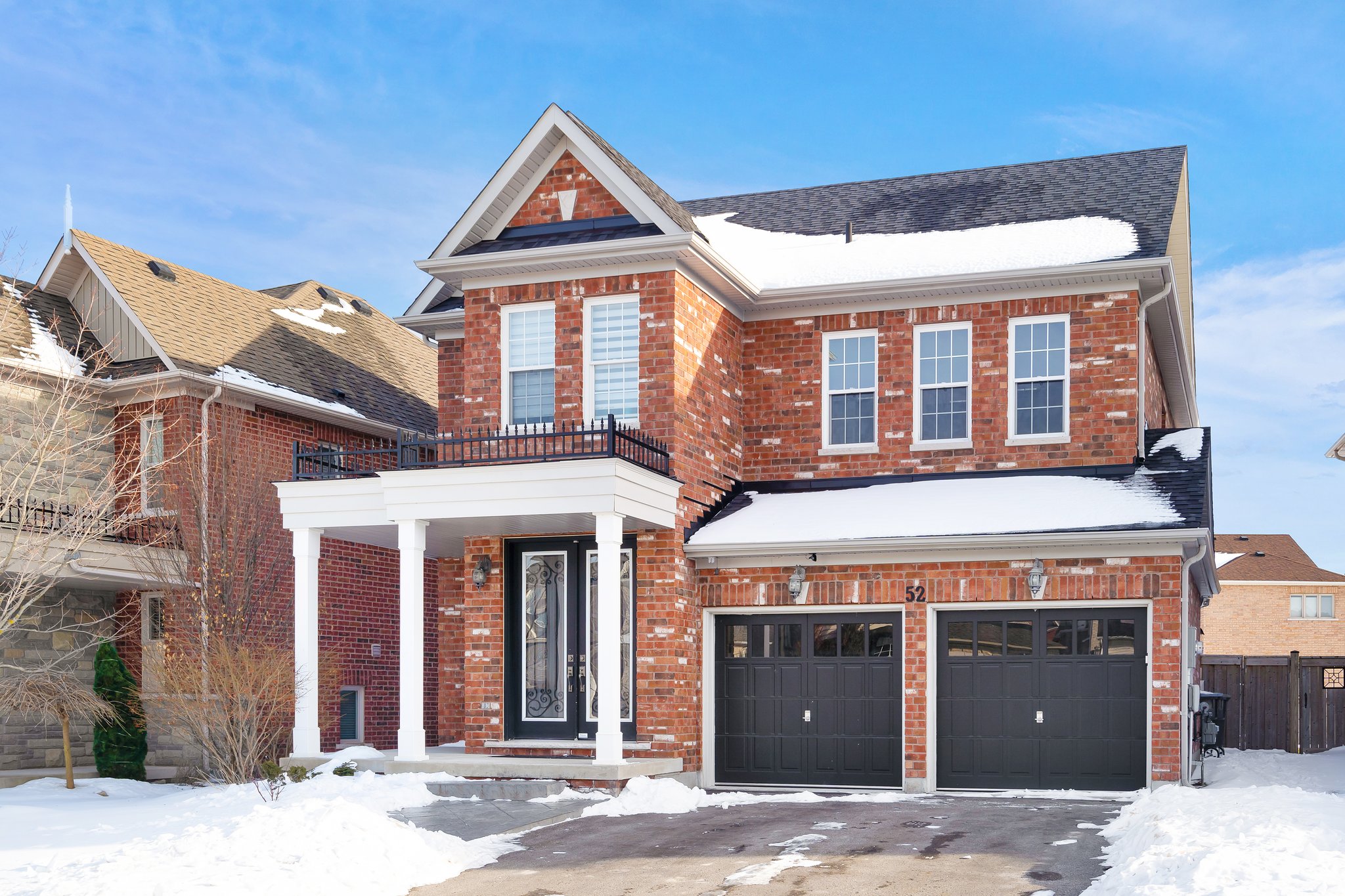 52 Paisley Green Ave, Caledon East, ON L7C 3R9, CA Photo 2