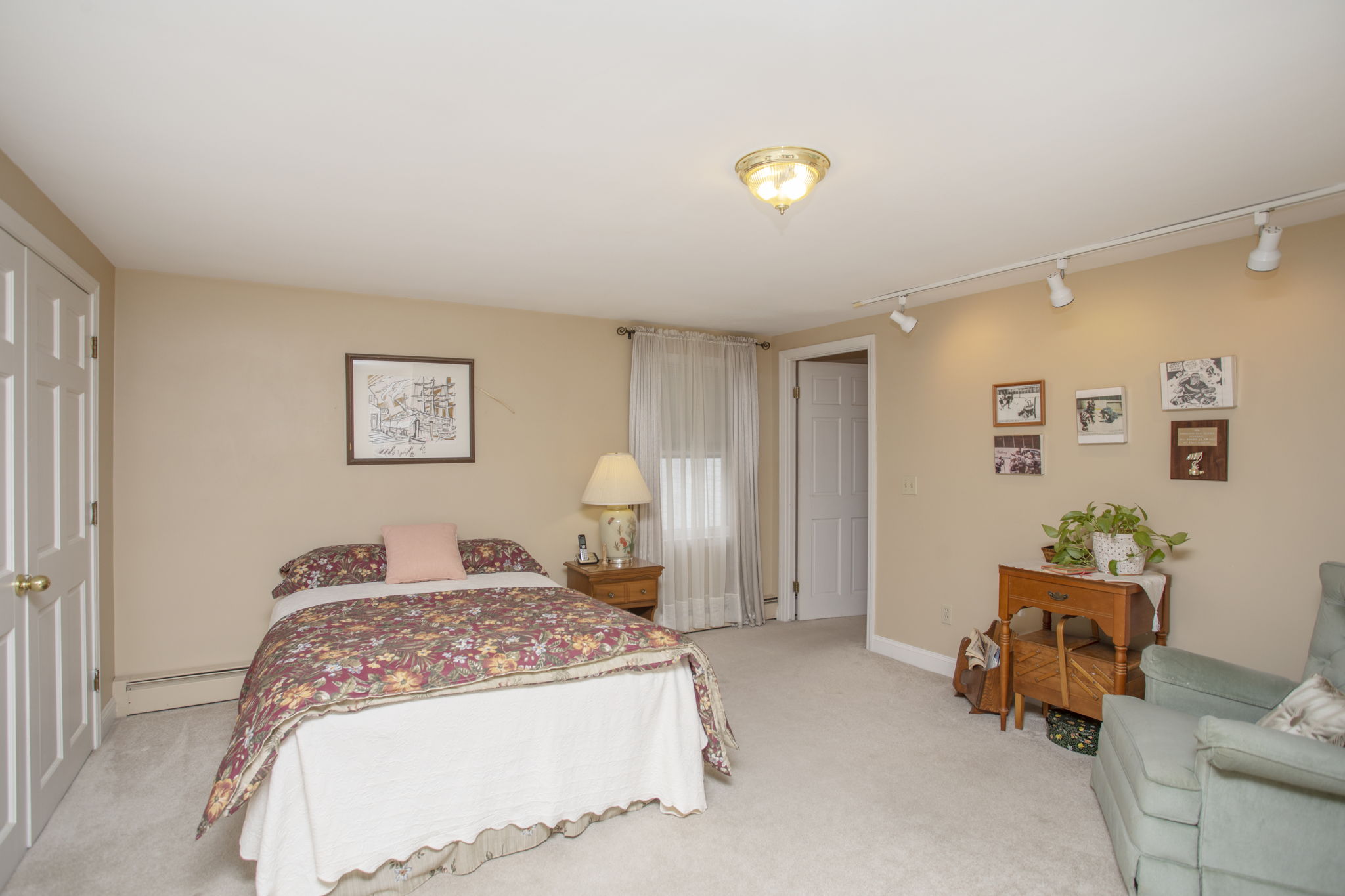  52 Pine Hill Rd, Johnston, RI 02919, US Photo 31