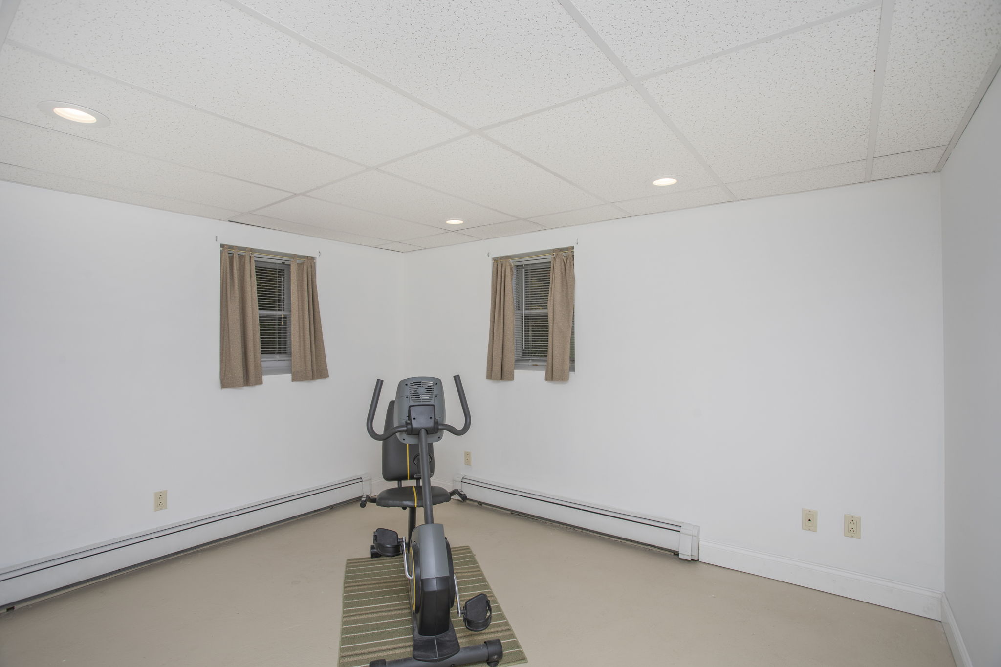 52 Pine Hill Rd, Johnston, RI 02919, US Photo 43