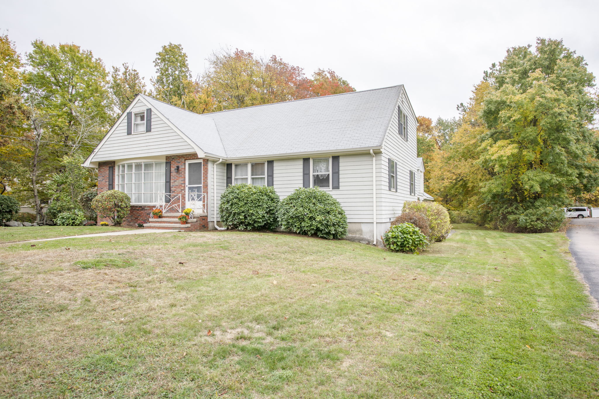  52 Pine Hill Rd, Johnston, RI 02919, US Photo 2