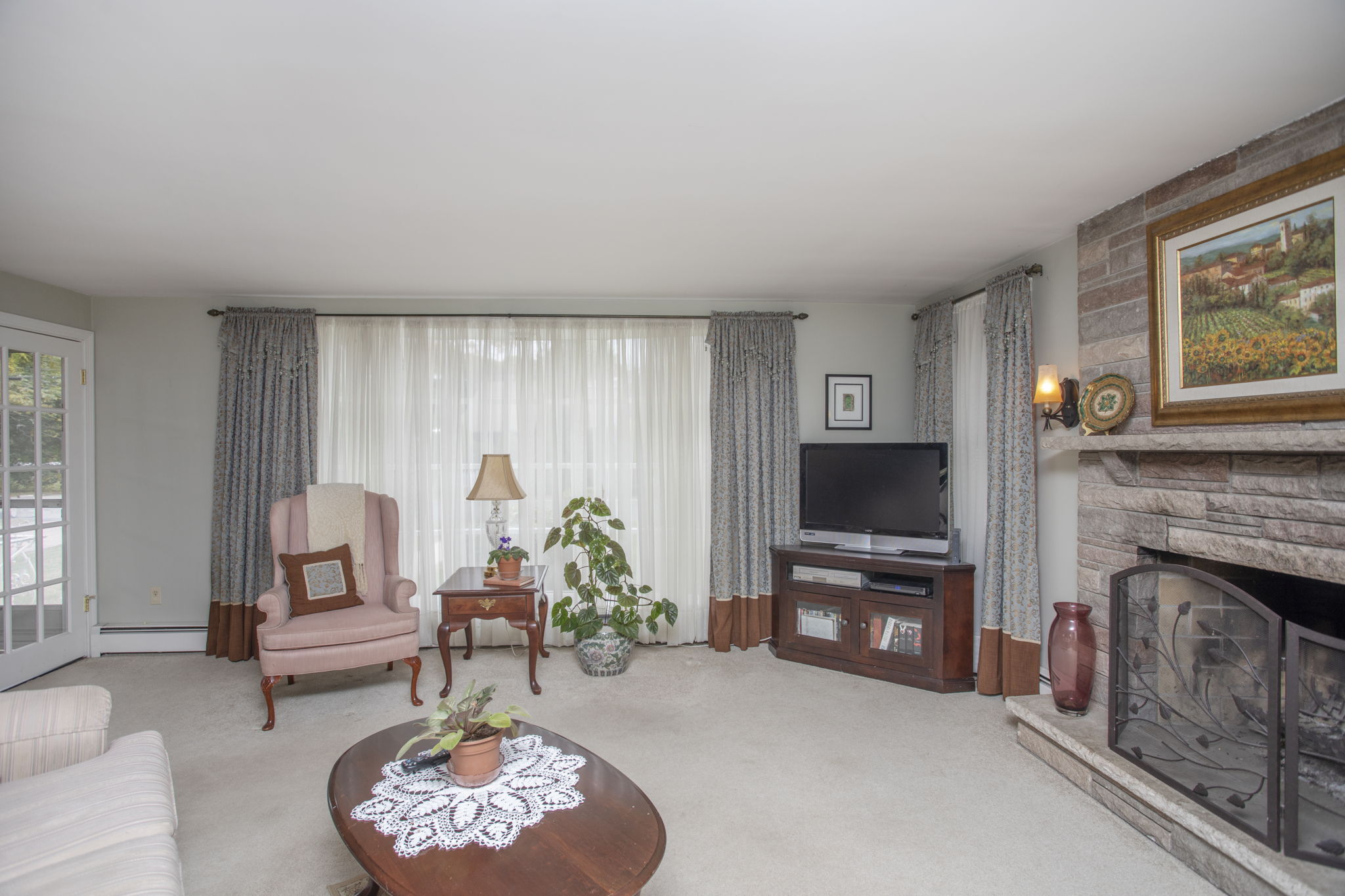  52 Pine Hill Rd, Johnston, RI 02919, US Photo 23