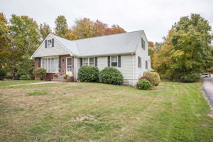  52 Pine Hill Rd, Johnston, RI 02919, US Photo 59