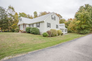  52 Pine Hill Rd, Johnston, RI 02919, US Photo 2