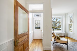 Open main level w high ceilings & gas fireplace