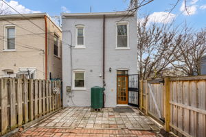 Private, fenced patio