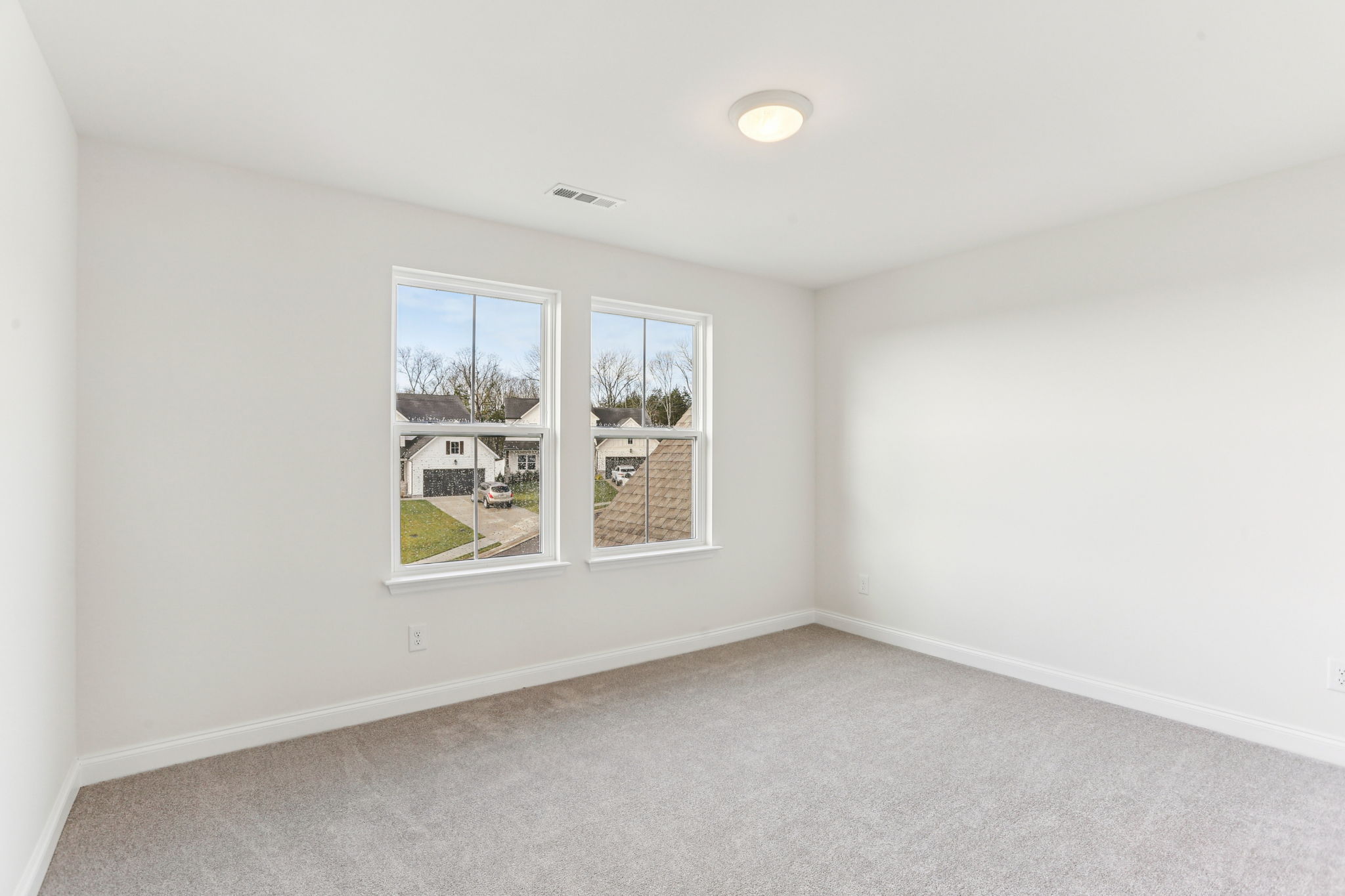 520 Blue Olive Dr-S2611-044
