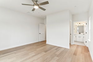 520 Blue Olive Dr-S2611-031