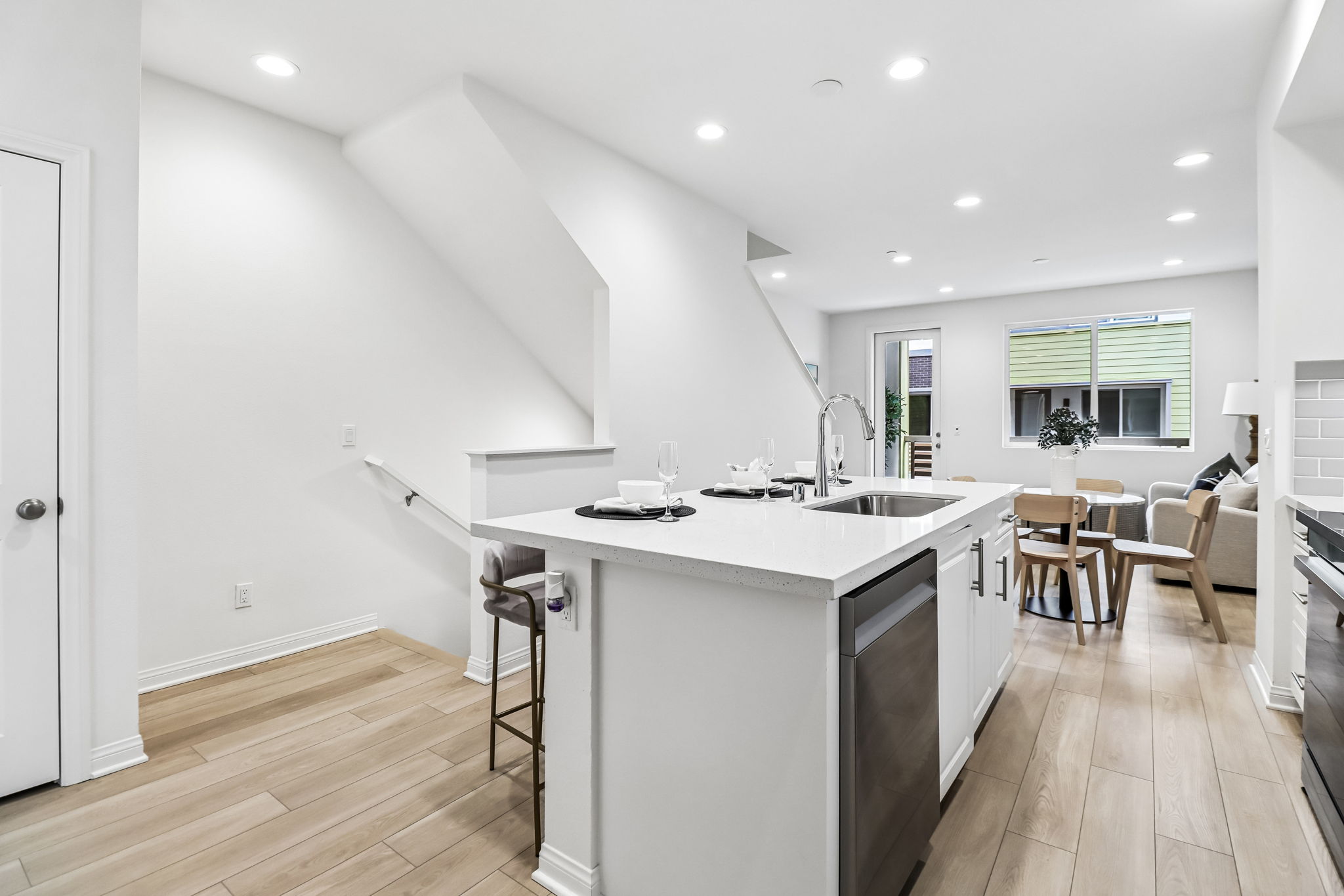 208874 - 520 Cobblestone Ct, El Cajon, CA 92020-S0505-013