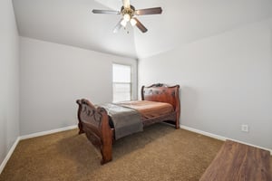 Eastland Dr-S2101-024.jpg