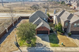 Eastland Dr-S2101-034.jpg