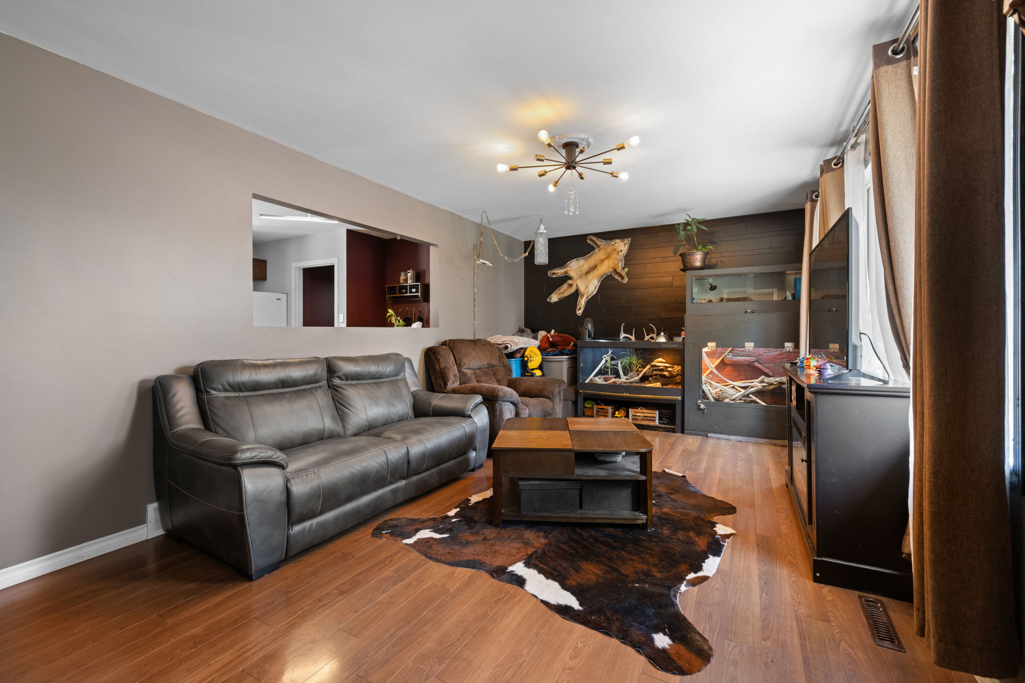 04. 520 Montague St. - Living Room
