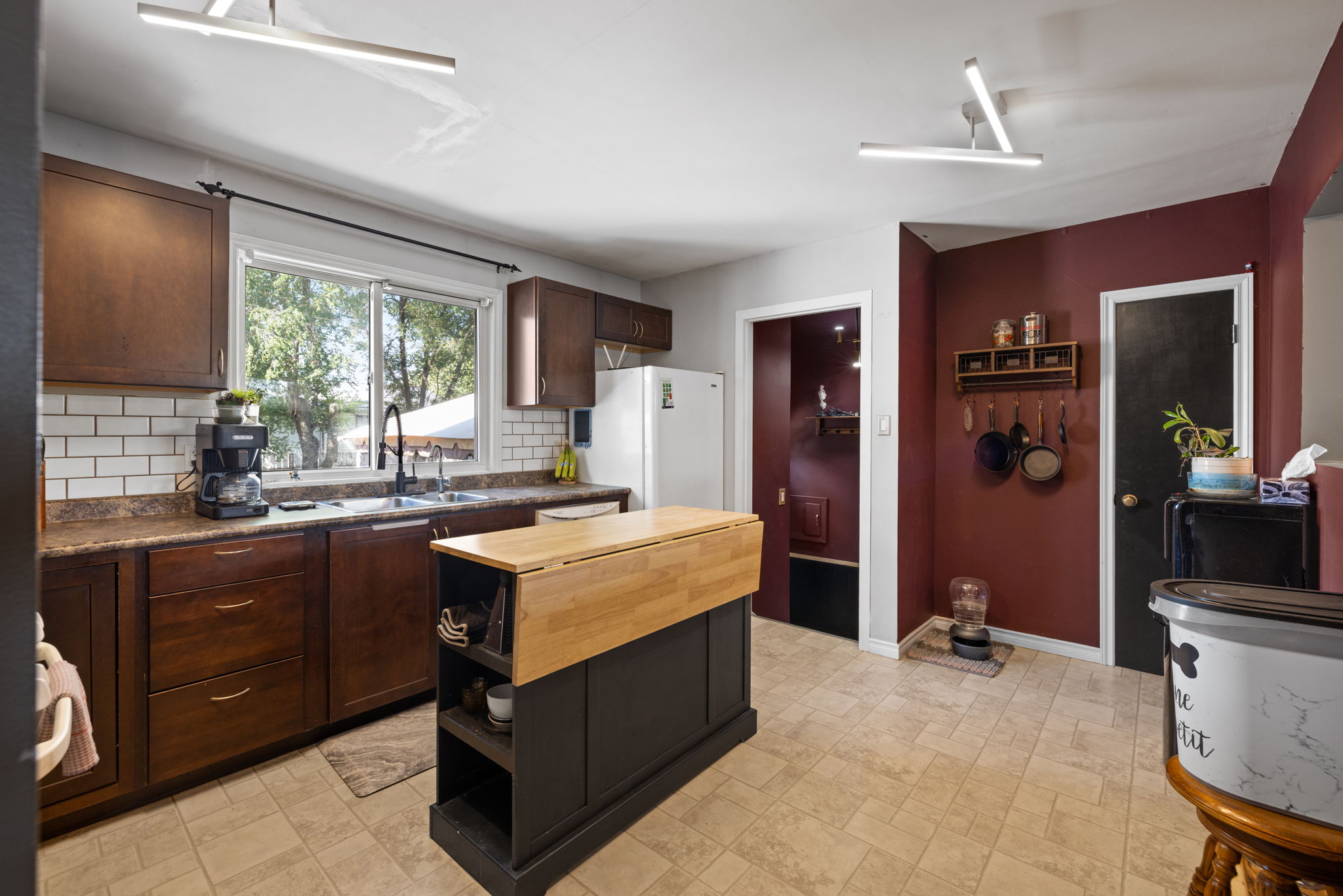 12. 520 Montague St. - Kitchen