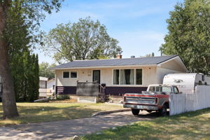 03. 520 Montague St. - Exterior