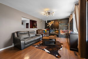04. 520 Montague St. - Living Room