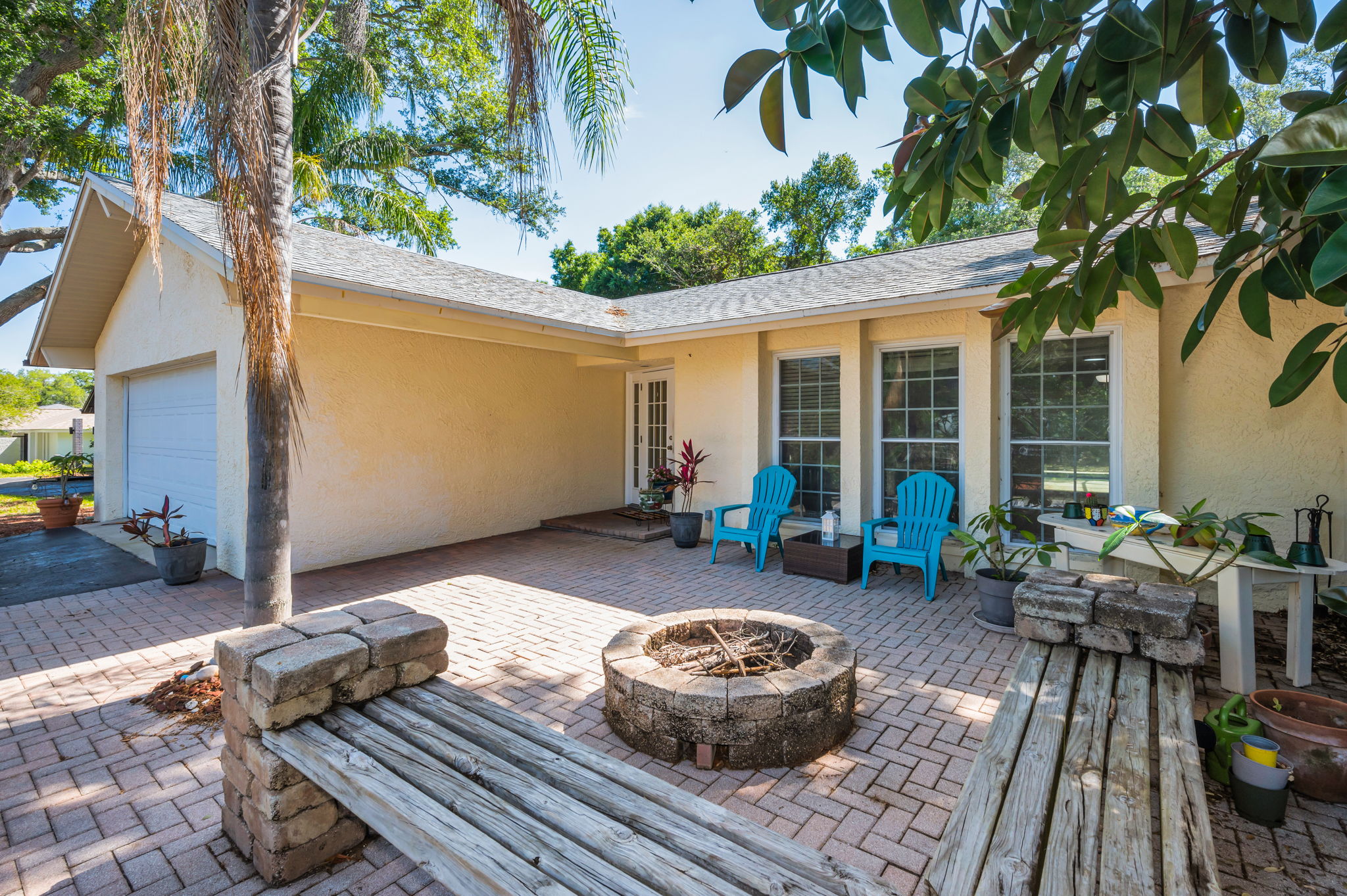 Front Patio4