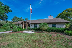 32-Clubhouse