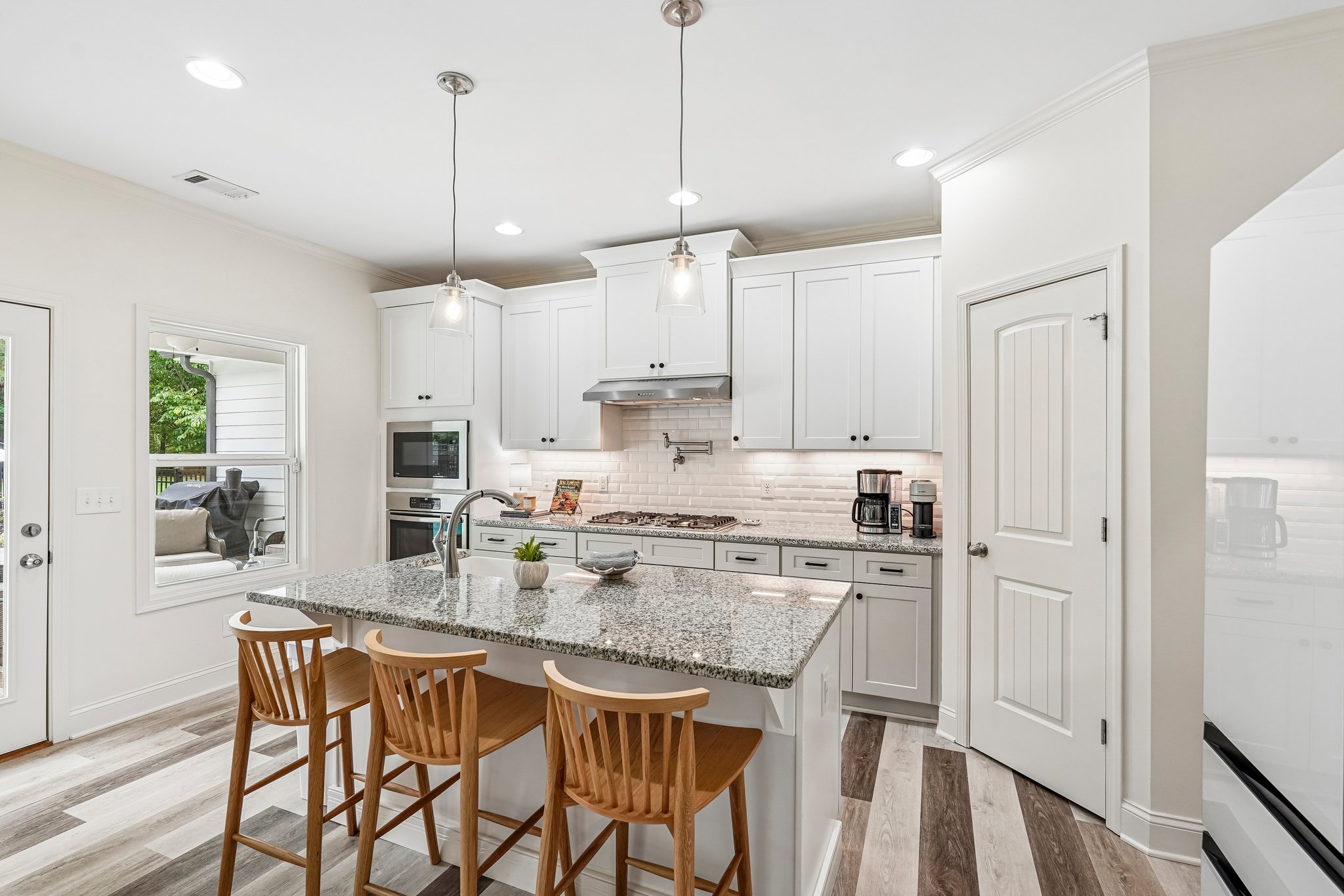 Village Creek Dr-S1706-022.jpg