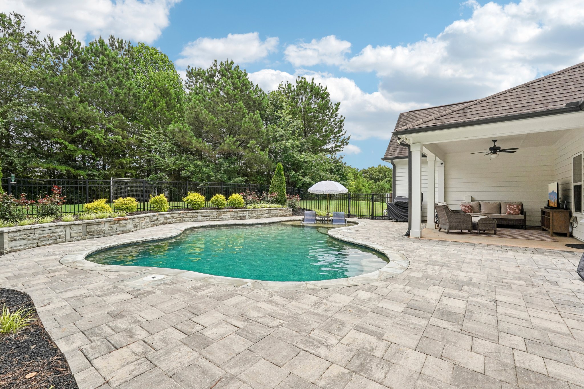 Village Creek Dr-S1706-057.jpg