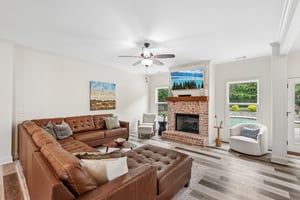 Village Creek Dr-S1706-013.jpg