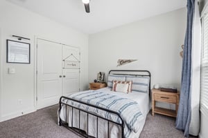 Village Creek Dr-S1706-033.jpg