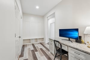 Village Creek Dr-S1706-036.jpg