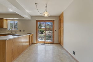 5200 E Hidden Valley Dr, Reno, NV 89502, USA Photo 17