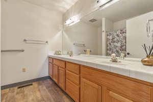 5200 E Hidden Valley Dr, Reno, NV 89502, USA Photo 32