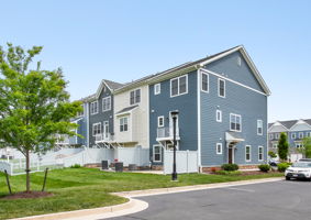 32-Exterior Back