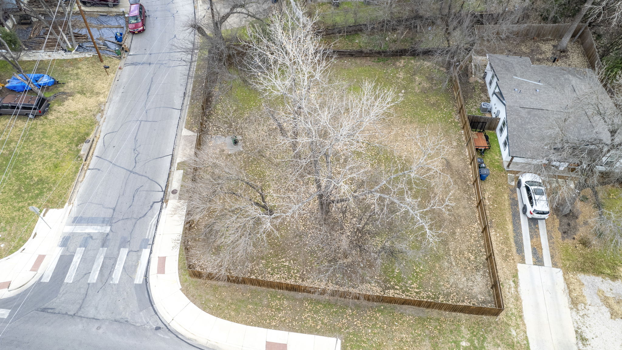 5200 Ledesma Rd, Austin, TX 78721, USA Photo 7