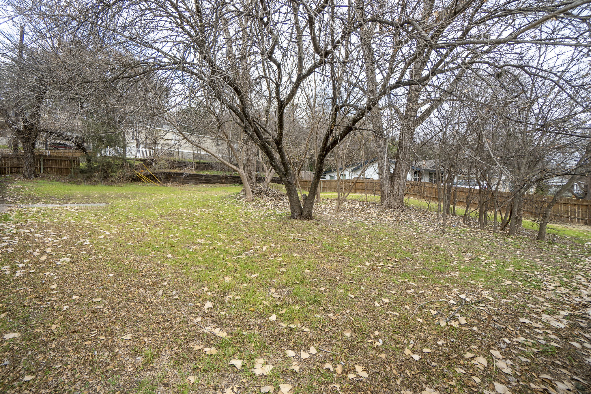 5200 Ledesma Rd, Austin, TX 78721, USA Photo 4