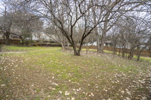 5200 Ledesma Rd, Austin, TX 78721, USA Photo 3
