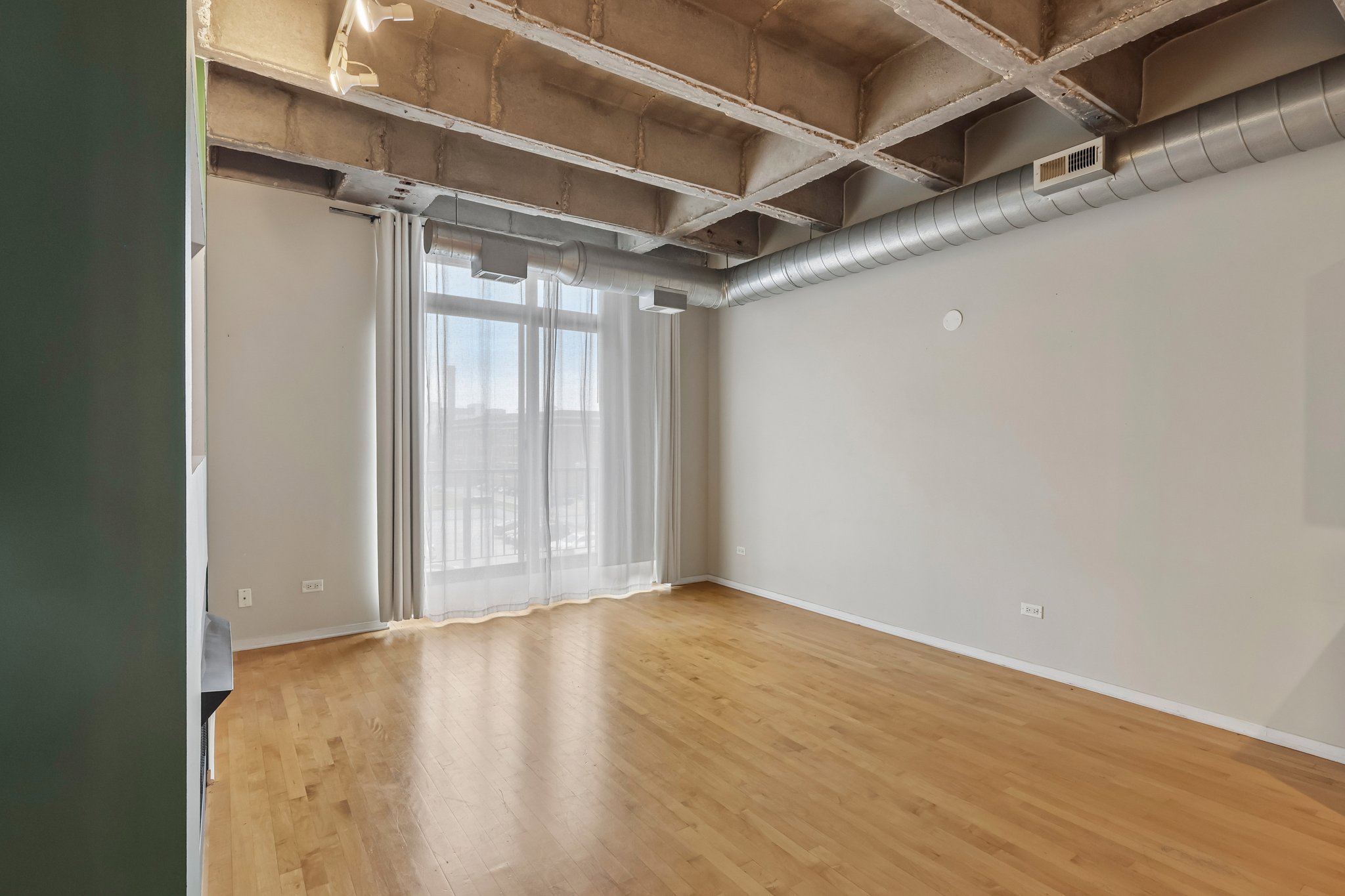 S Ellis Ave 408-S0206-009.jpg