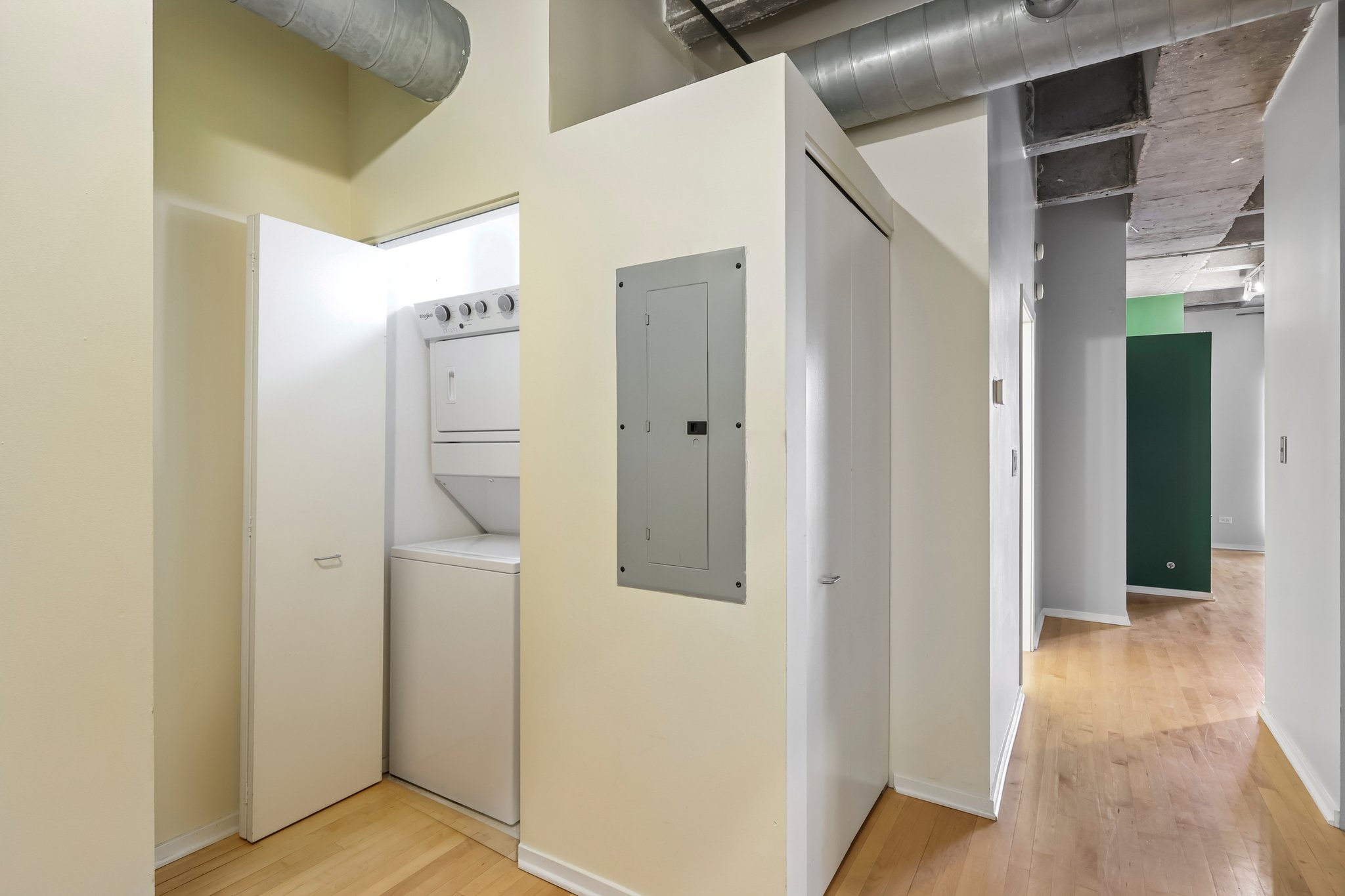 S Ellis Ave 408-S0206-015.jpg