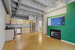 S Ellis Ave 408-S0206-010.jpg