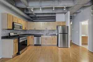 S Ellis Ave 408-S0206-012.jpg