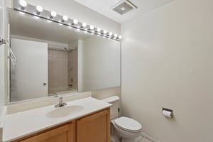 S Ellis Ave 408-S0206-021.jpg