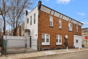 5200 Wakefield St, Philadelphia, PA 19144, USA Photo 3